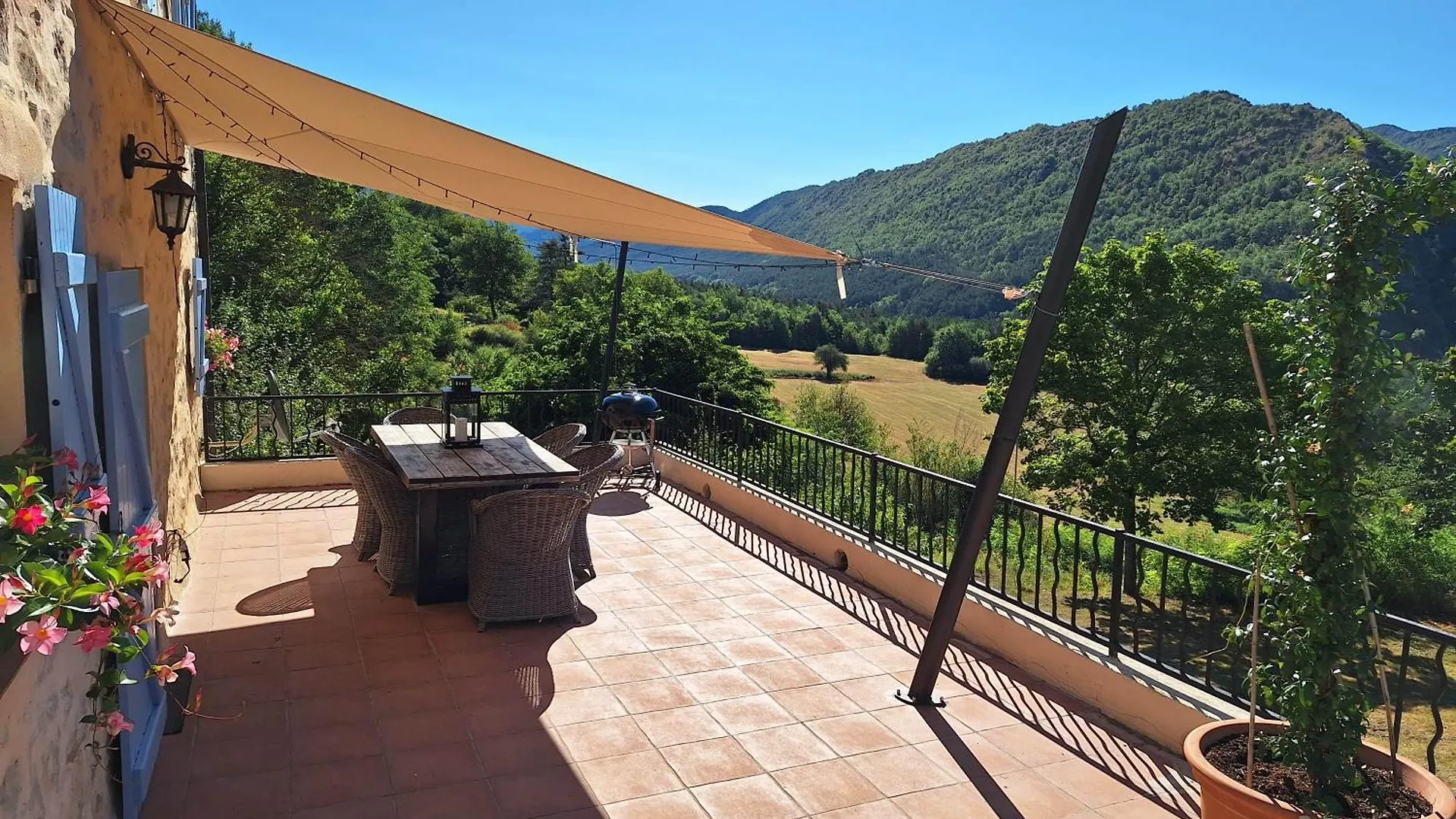 Holiday home Romantic-Louveteaux-En-Provence**** Saint-Pierre